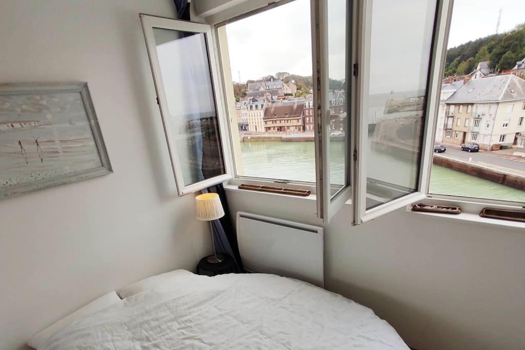 Le Duplex, Vue Et Port